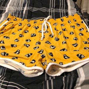 Juniors yellow panda shots